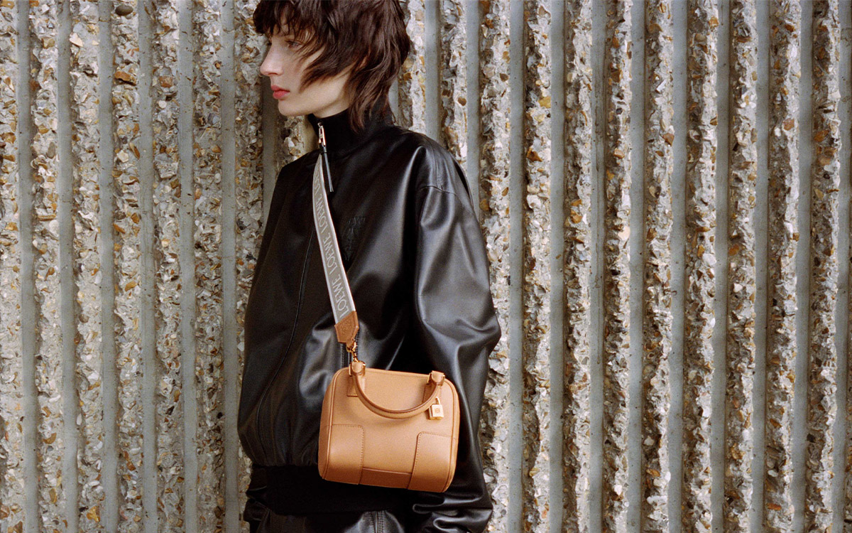 LOEWE Loewe Amazona | Midnight blue Women's Handbag | YOOX